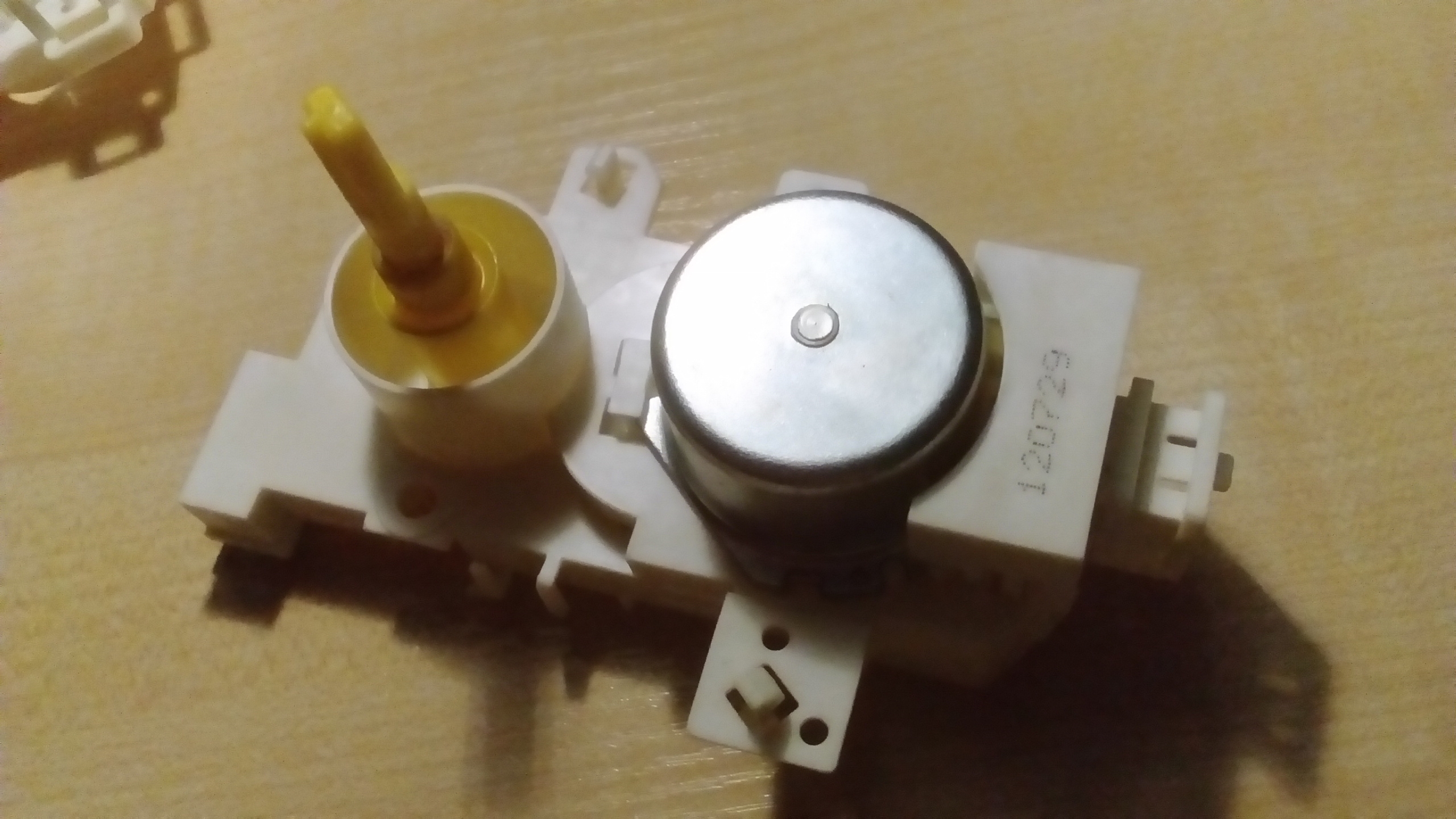 Whirlpool Washer Error Code F6 E4 – Over Temperature Fault